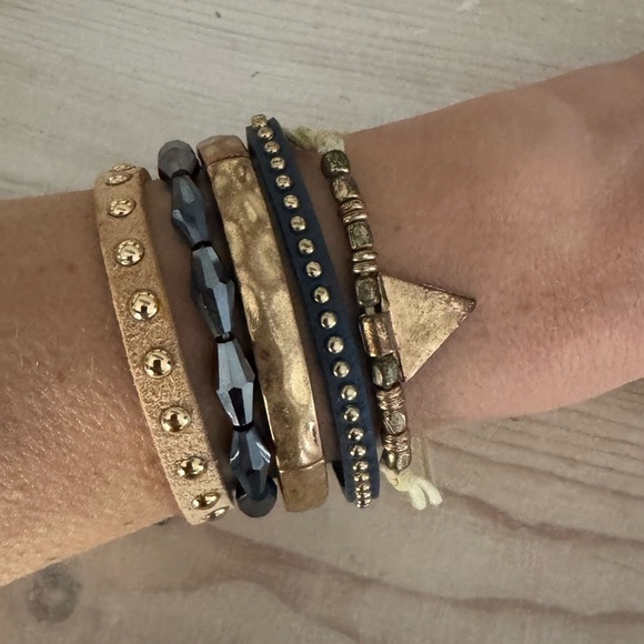Jewelry - Bracelet stack